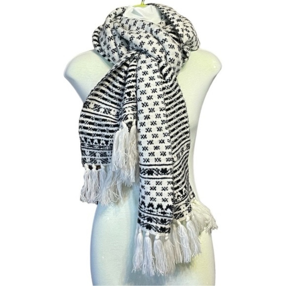 MAISON SCOTCH Aspen chic oversized winter scarf